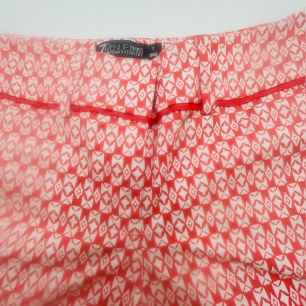 7TH Avenue Design Studio NY & Co. Salmon & White Women's Cuffed Shorts - Size 2 - Picture 2 of 14